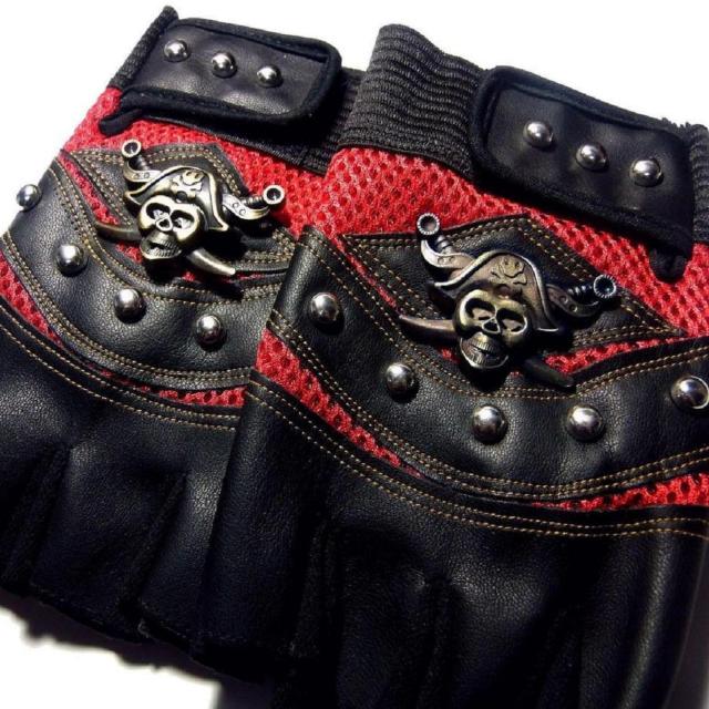 海賊 スカル がいこつ ガイコツ 骸骨 どくろ ドクロ フィンガーレス スタッズ ハーフ レザー グローブ 半指 手袋 赤色 < 男性ファッション 海賊 スカル がいこつ ガイコツ 骸骨 どくろ ドクロ フィンガーレス スタッズ ハーフ レザー グローブ 半指 手袋 赤色 < 男性ファッションの