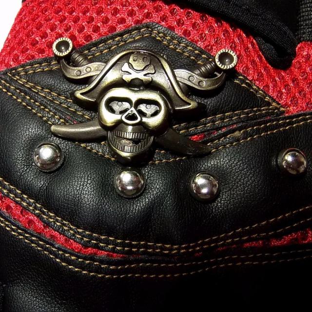 海賊 スカル がいこつ ガイコツ 骸骨 どくろ ドクロ フィンガーレス スタッズ ハーフ レザー グローブ 半指 手袋 赤色 < 男性ファッション 海賊 スカル がいこつ ガイコツ 骸骨 どくろ ドクロ フィンガーレス スタッズ ハーフ レザー グローブ 半指 手袋 赤色 < 男性ファッションの