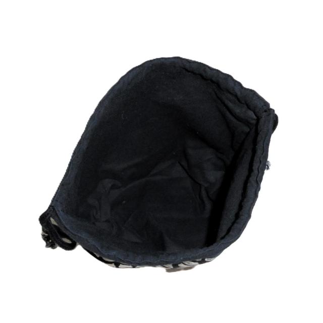 【底マチ幅が広い巾着】◆お魚くわえた白猫×黒地◆裏地あり巾着 < 女性ファッション 【底マチ幅が広い巾着】◆お魚くわえた白猫×黒地◆裏地あり巾着 < 女性ファッションの