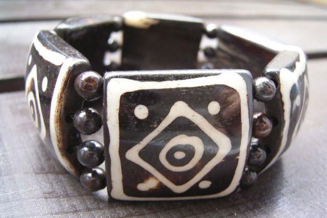 バッファローボーンブレスレット*12 アジアン < 女性アクセサリー/時計 バッファローボーンブレスレット*12 アジアン < 女性アクセサリー/時計の