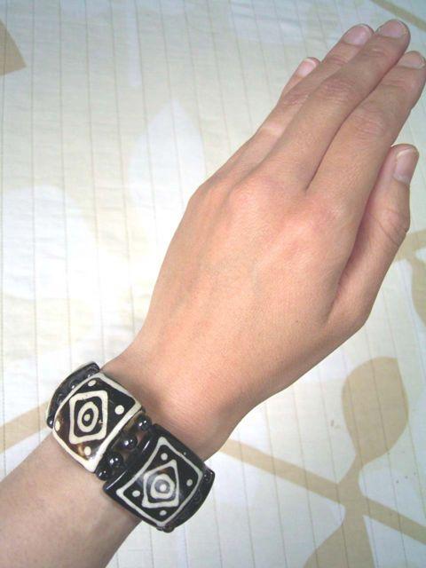 バッファローボーンブレスレット*12 アジアン < 女性アクセサリー/時計 バッファローボーンブレスレット*12 アジアン < 女性アクセサリー/時計の