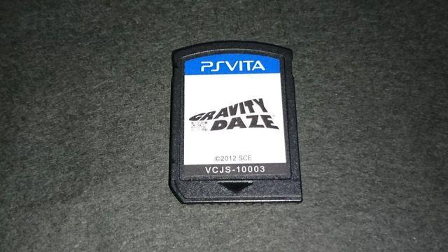 PSVITA GRAVITY DAZE (グラビティデイズ) 重力的眩暈:上層への帰還において、彼女の内宇宙に生じた摂動 < ゲーム本体/ソフト  PSVITA GRAVITY DAZE (グラビティデイズ) 重力的眩暈:上層への帰還において、彼女の内宇宙に生じた摂動  < ゲーム本体/ソフトの