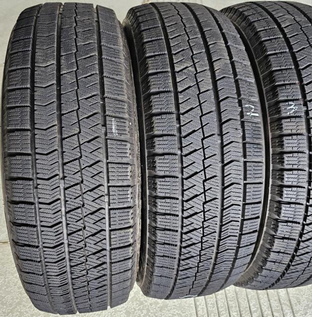 バリ溝 年式21 スタッドレス タイヤブリヂストン BLIZZAK VRX2 15インチ195/65R15 91Q タイヤのみ4本 < 自動車/バイク バリ溝 年式21 スタッドレス タイヤブリヂストン BLIZZAK VRX2 15インチ195/65R15 91Q タイヤのみ4本 < 自動車/バイク