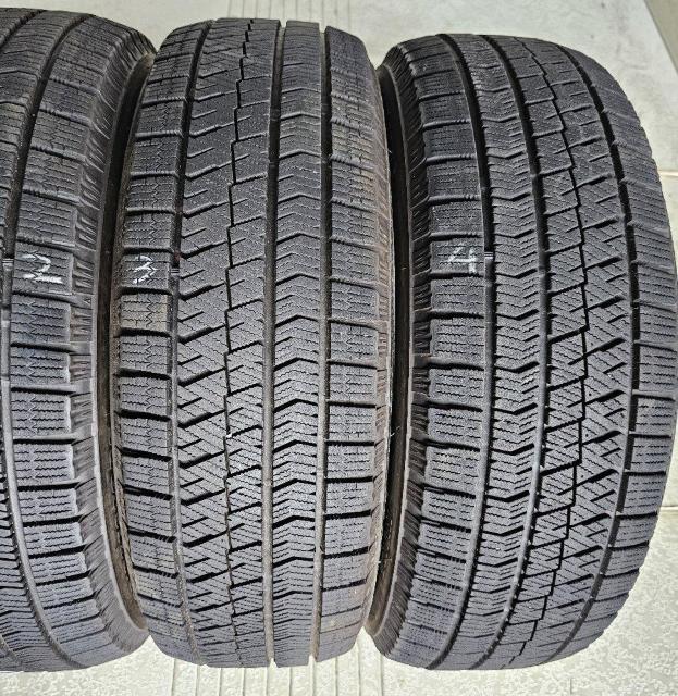 バリ溝 年式21 スタッドレス タイヤブリヂストン BLIZZAK VRX2 15インチ195/65R15 91Q タイヤのみ4本 < 自動車/バイク バリ溝 年式21 スタッドレス タイヤブリヂストン BLIZZAK VRX2 15インチ195/65R15 91Q タイヤのみ4本 < 自動車/バイク
