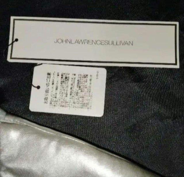 新品タグ付属★ジョンローレンスサリバン★シルバーメタリック/ウールニット < 男性ファッション 新品タグ付属★ジョンローレンスサリバン★シルバーメタリック/ウールニット < 男性ファッションの
