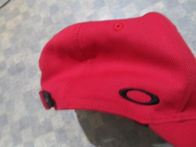 OAKLEY �I�[�N���[ �@�X�q�L���b�v�@�h�J���b�V������ �� �j���t�@�b�V������ 