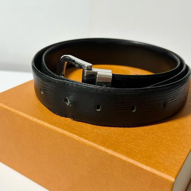 LOUIS VUITTON ルイヴィトン Lサイズ エピ サンチュール ベルト VI0020 シルバー金具 ブラック < ブランド LOUIS VUITTON ルイヴィトン Lサイズ エピ サンチュール ベルト VI0020 シルバー金具 ブラック < ブランドの