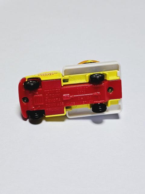 トミカ トヨタ タウンエース ハンバーガー No.97 2009 TOYOTA TOWN ACE < ホビー  トミカ トヨタ タウンエース ハンバーガー No.97 2009 TOYOTA TOWN ACE < ホビーの