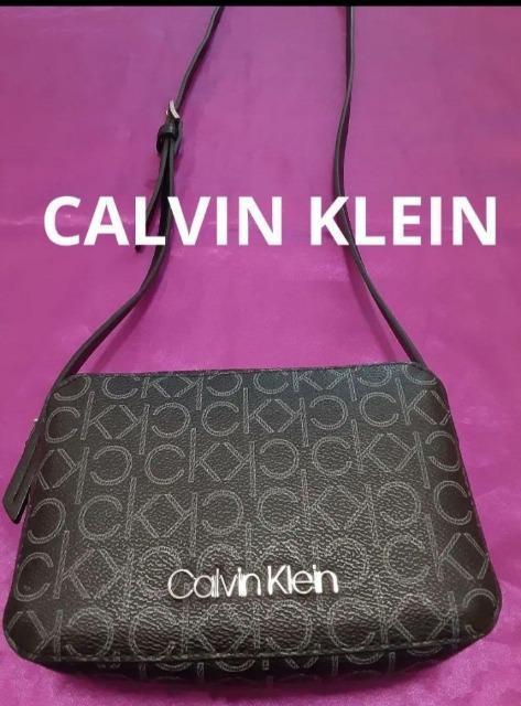 Calvin Klein カルバンクライン  ブラックショルダーバッグ総ロゴ柄黒 < ブランド  Calvin Klein カルバンクライン  ブラックショルダーバッグ総ロゴ柄黒 < ブランドの