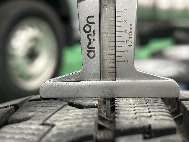 0092411)中古国産スタッドレスタイヤ4本トーヨーガリットGIZダイハツ純正ホイールセット軽自動車165/55R15送料無料 < 自動車/バイク 0092411)中古国産スタッドレスタイヤ4本トーヨーガリットGIZダイハツ純正ホイールセット軽自動車165/55R15送料無料 < 自動車/バイク