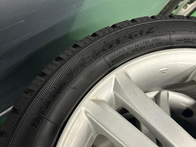 0092411)中古国産スタッドレスタイヤ4本トーヨーガリットGIZダイハツ純正ホイールセット軽自動車165/55R15送料無料 < 自動車/バイク 0092411)中古国産スタッドレスタイヤ4本トーヨーガリットGIZダイハツ純正ホイールセット軽自動車165/55R15送料無料 < 自動車/バイク