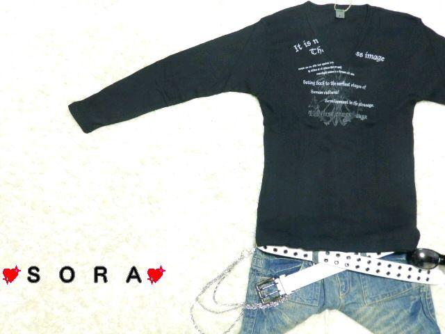 お兄.アメカジ♪かすれロゴプリントVネックロンT < 男性ファッション お兄.アメカジ♪かすれロゴプリントVネックロンT < 男性ファッションの