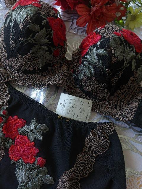 Wacoal/ワコール/Trefle/トレフル/E70&ノーマルショーツ/M/ガトーローズ/黒/薔薇 < 女性ファッション Wacoal/ワコール/Trefle/トレフル/E70&ノーマルショーツ/M/ガトーローズ/黒/薔薇 < 女性ファッションの