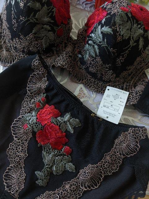 Wacoal/ワコール/Trefle/トレフル/E70&ノーマルショーツ/M/ガトーローズ/黒/薔薇 < 女性ファッション Wacoal/ワコール/Trefle/トレフル/E70&ノーマルショーツ/M/ガトーローズ/黒/薔薇 < 女性ファッションの