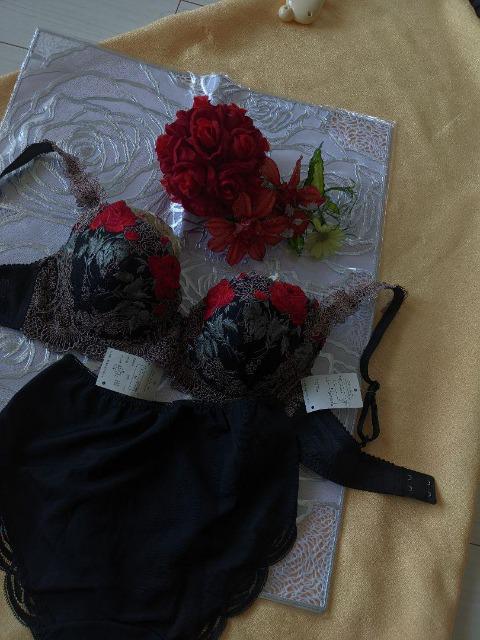 Wacoal/ワコール/Trefle/トレフル/E70&ノーマルショーツ/M/ガトーローズ/黒/薔薇 < 女性ファッション Wacoal/ワコール/Trefle/トレフル/E70&ノーマルショーツ/M/ガトーローズ/黒/薔薇 < 女性ファッションの