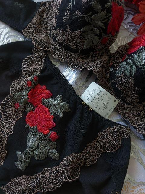 Wacoal/ワコール/Trefle/トレフル/E70&ノーマルショーツ/M/ガトーローズ/黒/薔薇 < 女性ファッション Wacoal/ワコール/Trefle/トレフル/E70&ノーマルショーツ/M/ガトーローズ/黒/薔薇 < 女性ファッションの