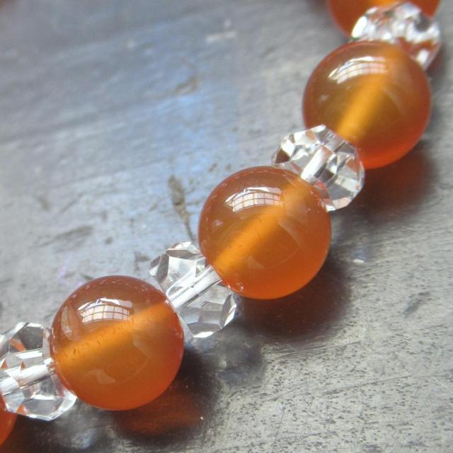 カーネリアンxカット水晶ブレスレット 天然石 パワーストーン < 女性アクセサリー/時計 カーネリアンxカット水晶ブレスレット 天然石 パワーストーン < 女性アクセサリー/時計の