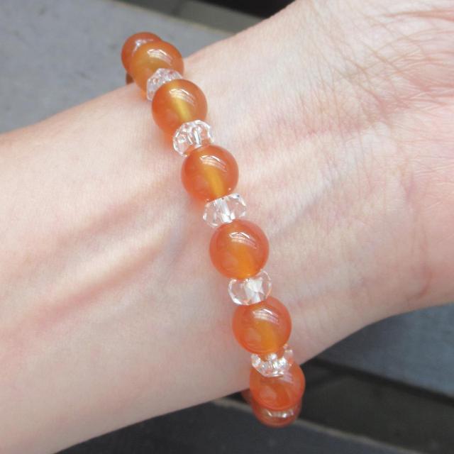 カーネリアンxカット水晶ブレスレット 天然石 パワーストーン < 女性アクセサリー/時計 カーネリアンxカット水晶ブレスレット 天然石 パワーストーン < 女性アクセサリー/時計の