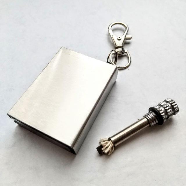 オイルマッチ パーマネントマッチ 棒式 オイルライター オイルを入れてご使用ください < 男性ファッション  オイルマッチ パーマネントマッチ 棒式 オイルライター オイルを入れてご使用ください < 男性ファッションの