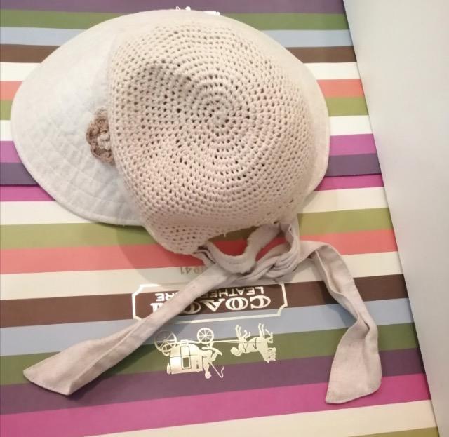 超スタイリッシュ★特価★新品同様未使用に近いUVカット 帽子 レディースハット品薄女優帽子日焼 紫外線カットベージュリボン付き < 女性ファッション  超スタイリッシュ★特価★新品同様未使用に近いUVカット 帽子 レディースハット品薄女優帽子日焼 紫外線カットベージュリボン付き < 女性ファッションの