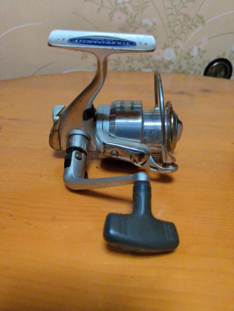 ダイワトーナメント3000Cジャンク < レジャー/スポーツ ダイワトーナメント3000Cジャンク < レジャー/スポーツの