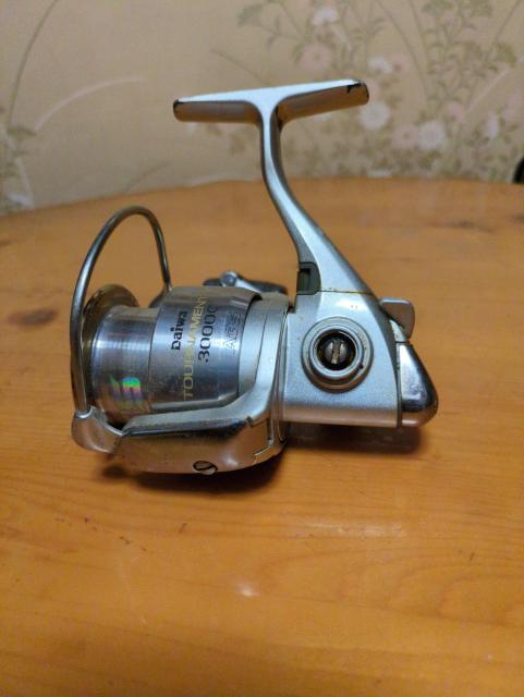 ダイワトーナメント3000Cジャンク < レジャー/スポーツ ダイワトーナメント3000Cジャンク < レジャー/スポーツの