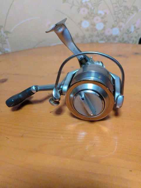 ダイワトーナメント3000Cジャンク < レジャー/スポーツ ダイワトーナメント3000Cジャンク < レジャー/スポーツの