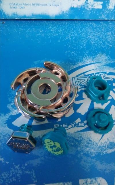 ベイ!!アクアリオ105F !!4層ベイ!!新品未使用!!ピンクゴールドメッキ!!究極仕上げ!! < おもちゃ  ベイ!!アクアリオ105F !!4層ベイ!!新品未使用!!ピンクゴールドメッキ!!究極仕上げ!! < おもちゃの