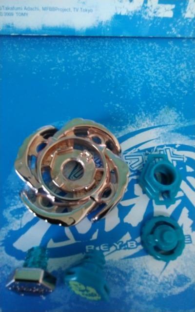 ベイ!!アクアリオ105F !!4層ベイ!!新品未使用!!ピンクゴールドメッキ!!究極仕上げ!! < おもちゃ  ベイ!!アクアリオ105F !!4層ベイ!!新品未使用!!ピンクゴールドメッキ!!究極仕上げ!! < おもちゃの