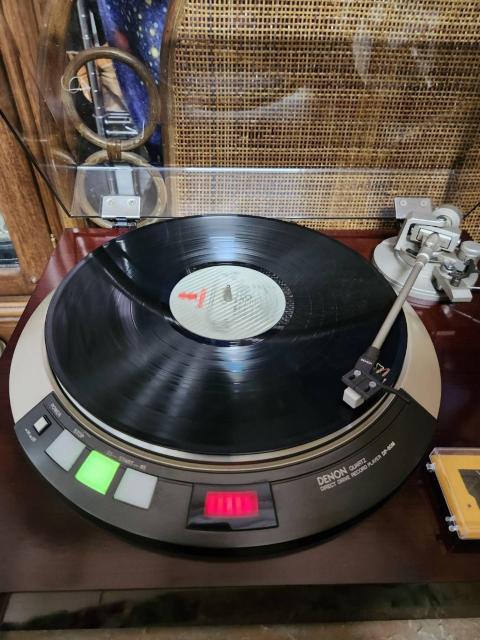 奇跡!格安超美品!カートリッジ針新品!DENON最高級ターンテーブルDP-60M < 家電/AV  奇跡!格安超美品!カートリッジ針新品!DENON最高級ターンテーブルDP-60M < 家電/AVの