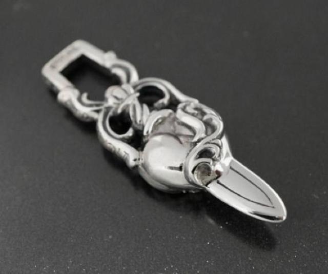 クロムハーツ/ダガーハートペンダント/ルビーパヴェ/新品加工/インボイス/CHROME HEARTS < ブランド  クロムハーツ/ダガーハートペンダント/ルビーパヴェ/新品加工/インボイス/CHROME HEARTS < ブランドの