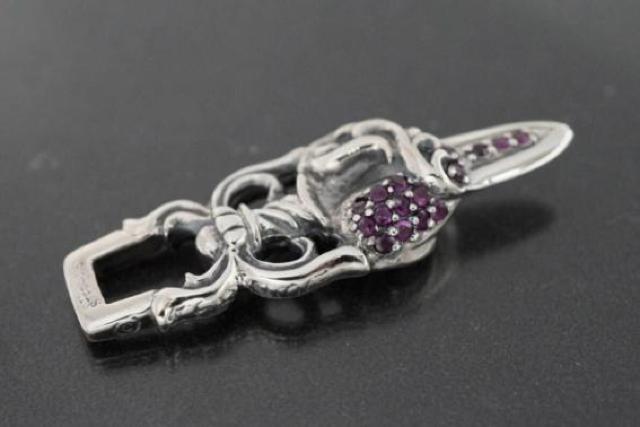 クロムハーツ/ダガーハートペンダント/ルビーパヴェ/新品加工/インボイス/CHROME HEARTS < ブランド  クロムハーツ/ダガーハートペンダント/ルビーパヴェ/新品加工/インボイス/CHROME HEARTS < ブランドの