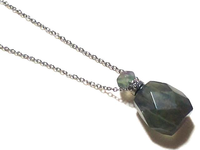 天然石★フローライト 香水瓶 < 女性アクセサリー/時計  天然石★フローライト 香水瓶 < 女性アクセサリー/時計の