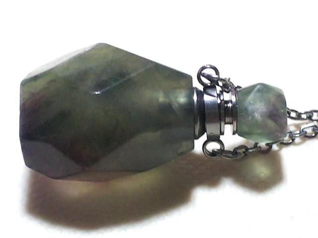 天然石★フローライト 香水瓶 < 女性アクセサリー/時計  天然石★フローライト 香水瓶 < 女性アクセサリー/時計の