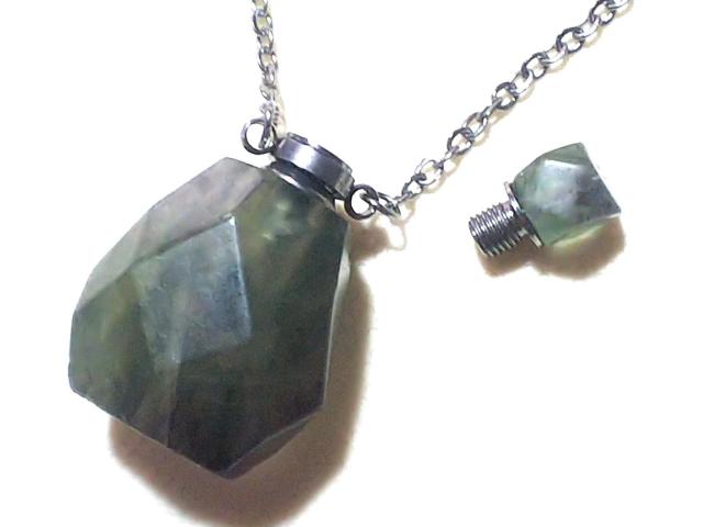 天然石★フローライト 香水瓶 < 女性アクセサリー/時計  天然石★フローライト 香水瓶 < 女性アクセサリー/時計の