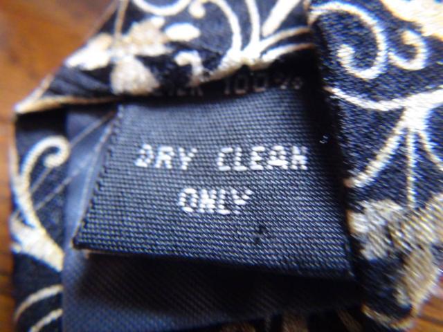 CLAUDIO VALENTINOのネクタイ シルク100%!。 < 男性ファッション CLAUDIO VALENTINOのネクタイ シルク100%!。 < 男性ファッションの