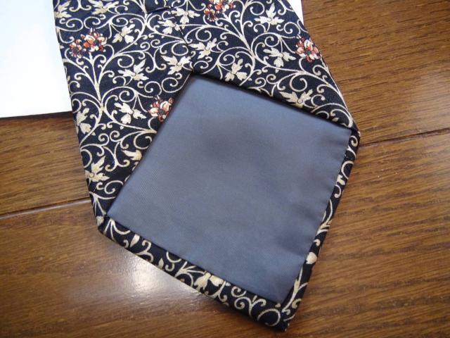 CLAUDIO VALENTINOのネクタイ シルク100%!。 < 男性ファッション CLAUDIO VALENTINOのネクタイ シルク100%!。 < 男性ファッションの