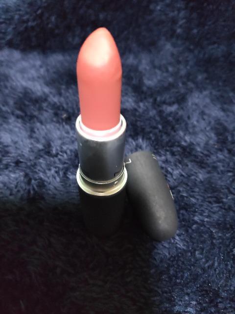 MAC パウダーキスリップスティッスティ キュリアス < ブランド  MAC パウダーキスリップスティッスティ キュリアス < ブランドの