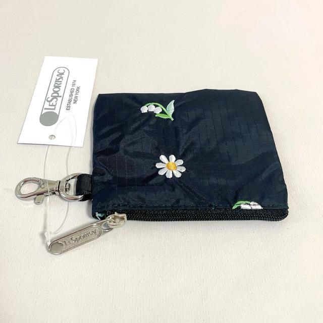 新品未使用 LeSportsac レスポートサック デイジーバレー 小銭入れ コインケース キーコインポーチ 送料無料 < 女性ファッション  新品未使用 LeSportsac レスポートサック デイジーバレー 小銭入れ コインケース キーコインポーチ 送料無料 < 女性ファッションの