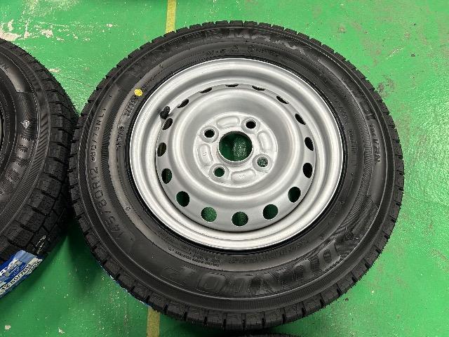 0092414)新品国産ダンロップスタッドレスタイヤ4本軽トラ軽バンスチールホイール145/80R12LT80/78N送料無料 < 自動車/バイク 0092414)新品国産ダンロップスタッドレスタイヤ4本軽トラ軽バンスチールホイール145/80R12LT80/78N送料無料 < 自動車/バイク