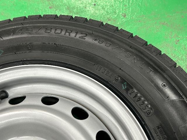 0092414)新品国産ダンロップスタッドレスタイヤ4本軽トラ軽バンスチールホイール145/80R12LT80/78N送料無料 < 自動車/バイク 0092414)新品国産ダンロップスタッドレスタイヤ4本軽トラ軽バンスチールホイール145/80R12LT80/78N送料無料 < 自動車/バイク