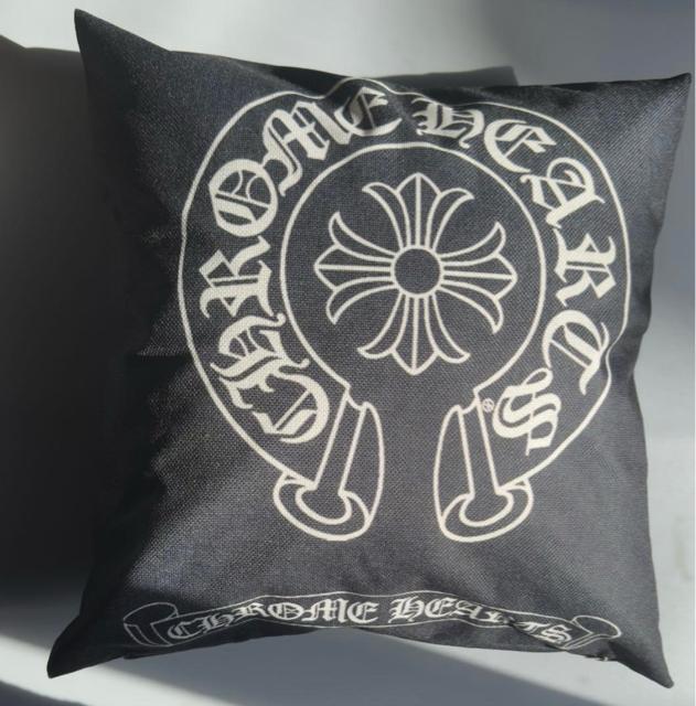 クロムハーツ ホースシューとプラスロゴクッションカバー新品未使用 < インテリア/ライフ クロムハーツ ホースシューとプラスロゴクッションカバー新品未使用 < インテリア/ライフの