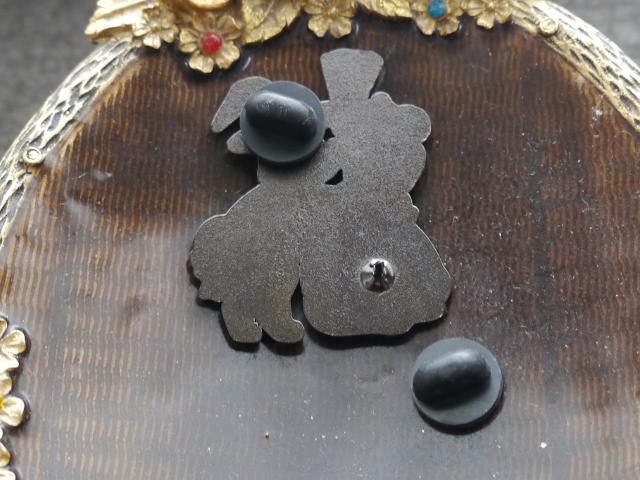 新品可愛いハロウィン魔女わんちゃん犬ピンズ < 女性アクセサリー/時計  新品可愛いハロウィン魔女わんちゃん犬ピンズ < 女性アクセサリー/時計の