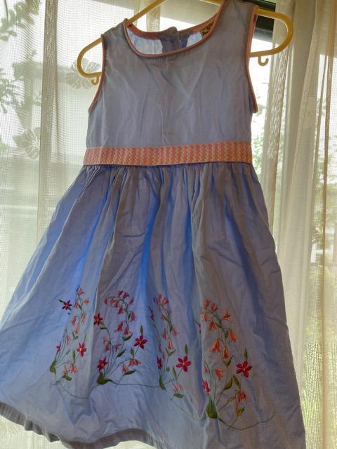 お花刺繍ワンピ水色100 < キッズ/ベビー  お花刺繍ワンピ水色100  < キッズ/ベビーの