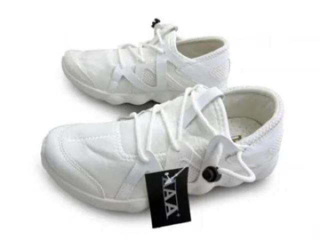 1�~~C271�V�iAAA�I�[�Z���e�B�b�N�n�C�e�N�X�j�[�J�[25.5�a����  �� �j���t�@�b�V������ 