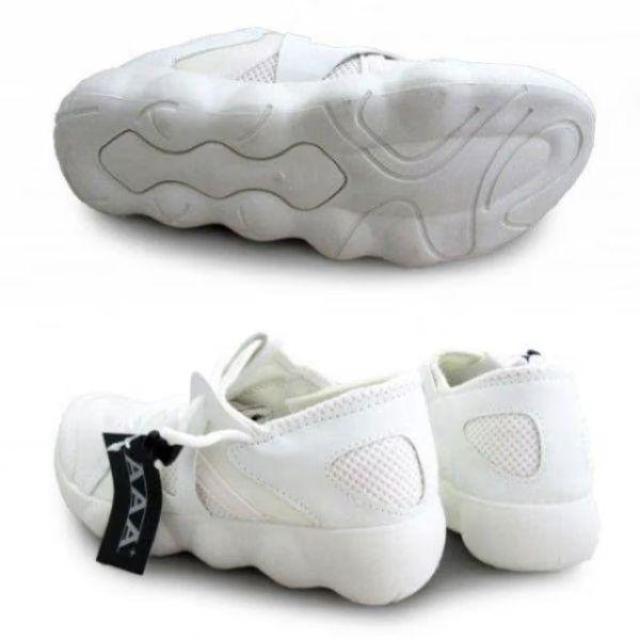 1�~~C271�V�iAAA�I�[�Z���e�B�b�N�n�C�e�N�X�j�[�J�[25.5�a���� �� �j���t�@�b�V������ 