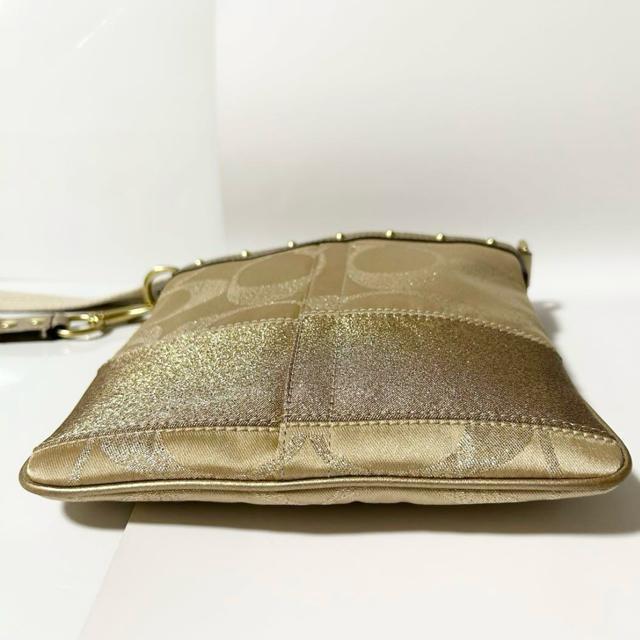 美品 COACH コーチ シグネチャー キャンバス ショルダーバッグ < ブランド 美品 COACH コーチ シグネチャー キャンバス ショルダーバッグ < ブランドの