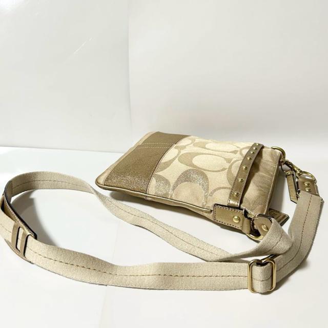 美品 COACH コーチ シグネチャー キャンバス ショルダーバッグ < ブランド 美品 COACH コーチ シグネチャー キャンバス ショルダーバッグ < ブランドの