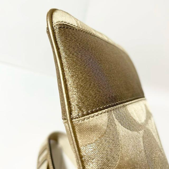 美品 COACH コーチ シグネチャー キャンバス ショルダーバッグ < ブランド 美品 COACH コーチ シグネチャー キャンバス ショルダーバッグ < ブランドの