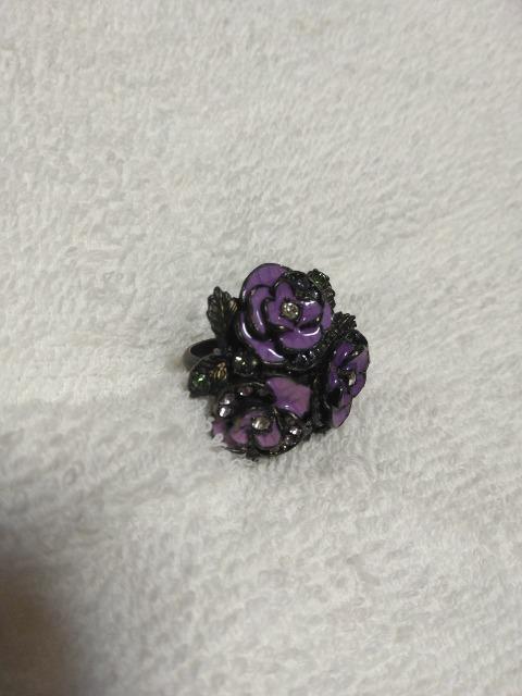 ANNA SUI パープル系フラワーリング < 女性アクセサリー/時計 ANNA SUI パープル系フラワーリング < 女性アクセサリー/時計の